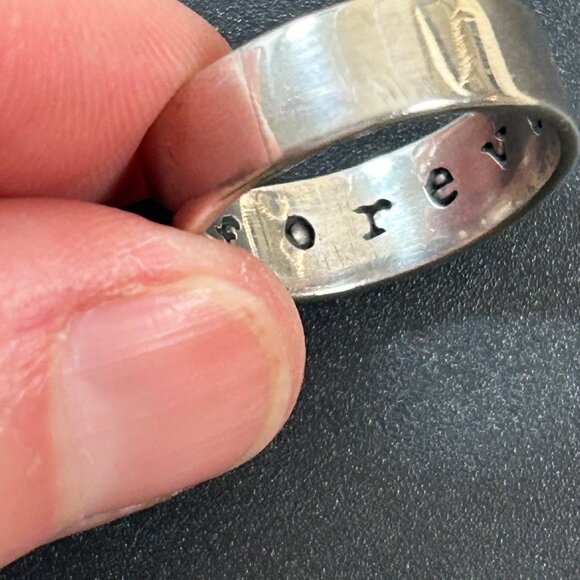 Far Fetched Sterling Silver 925 "Friends Forever" Engraved 6mm Band Ring Size 7 - Picture 4 of 13